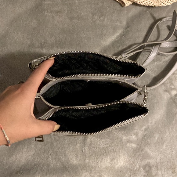 Steve Madden Bvice Crossbody - Picture 4 of 6